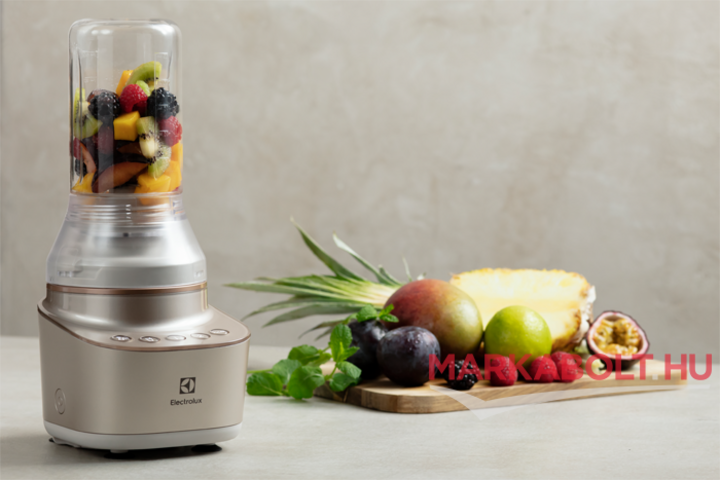 Electrolux E7CB1-8SSM turmixgép 